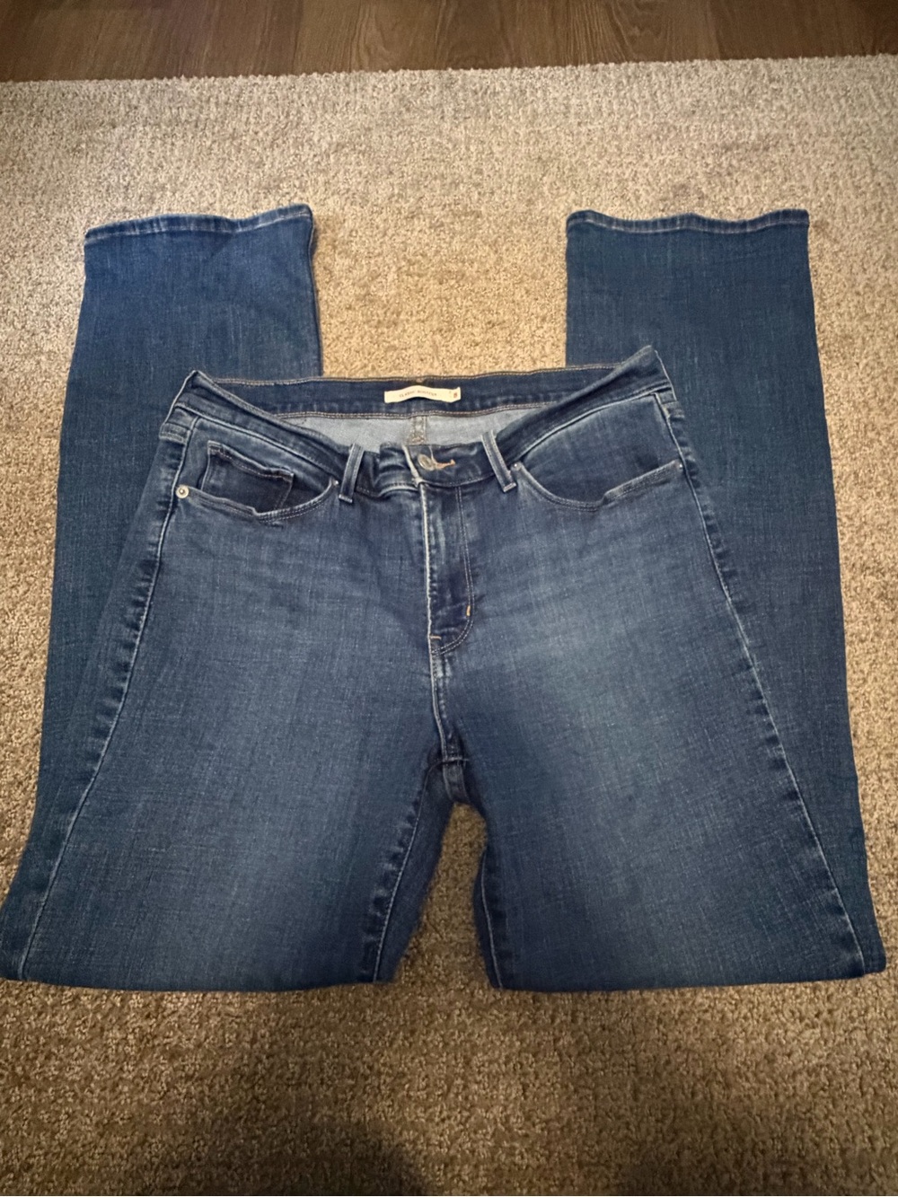 Levi’s Classic Bootcut Women's Mid-Blue Denim Jeans